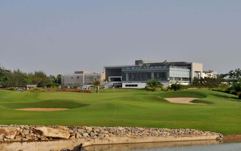 베트남 골프장 사진입니다.