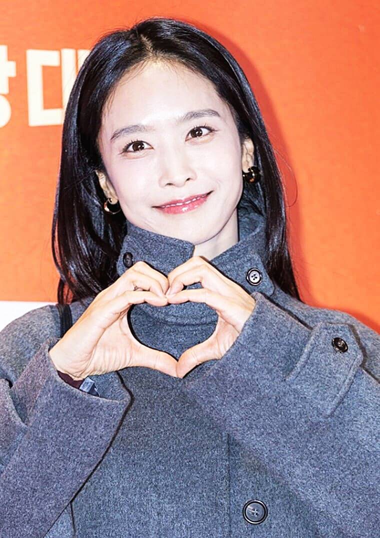 가수-겸-배우 박정아