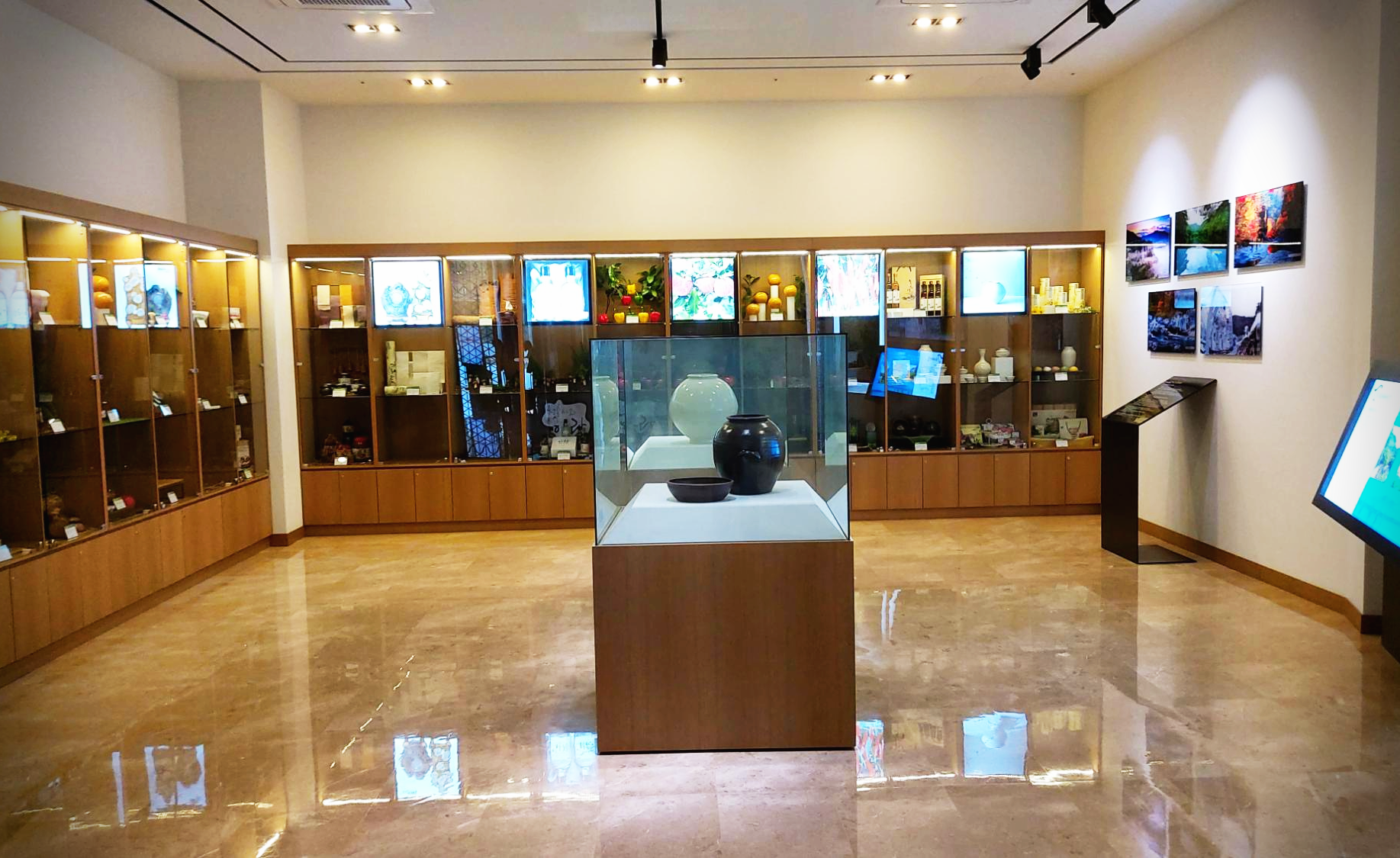 경북 청송군 청송홍보관 내부