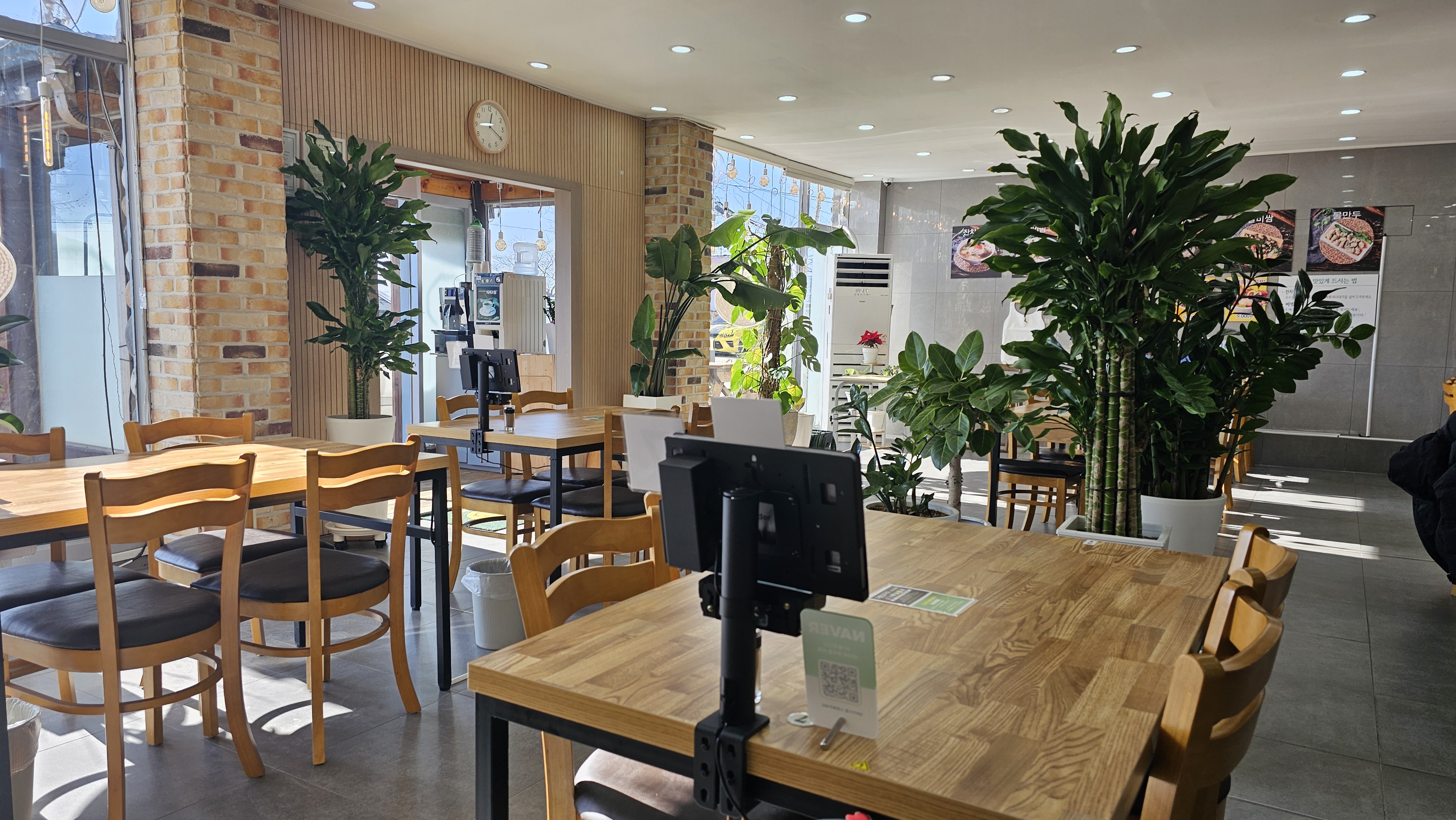 경기도_김포시_대곶면_구름달국수_실내