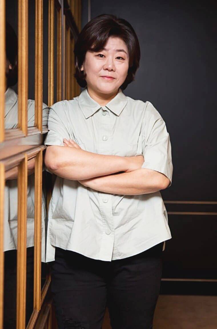 배우-이정은