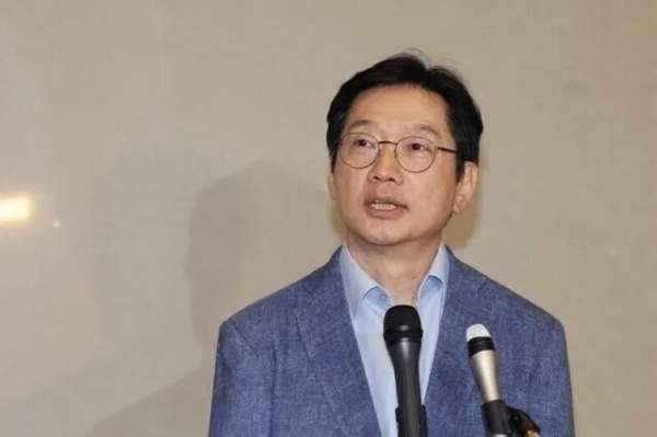 김경수 경남도지사 정치 입문 및 경력