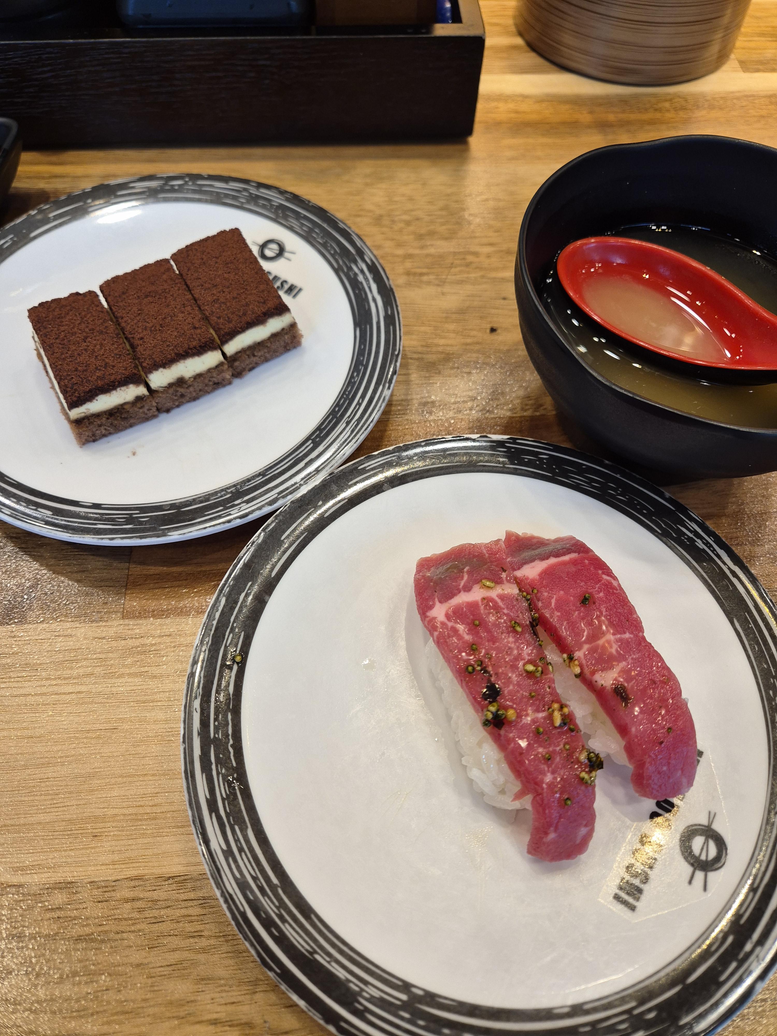 부천시청역 회전초밥 맛집 미카도스시에서 디저트까지! ❘ 한접시장 1900원 내돈내산