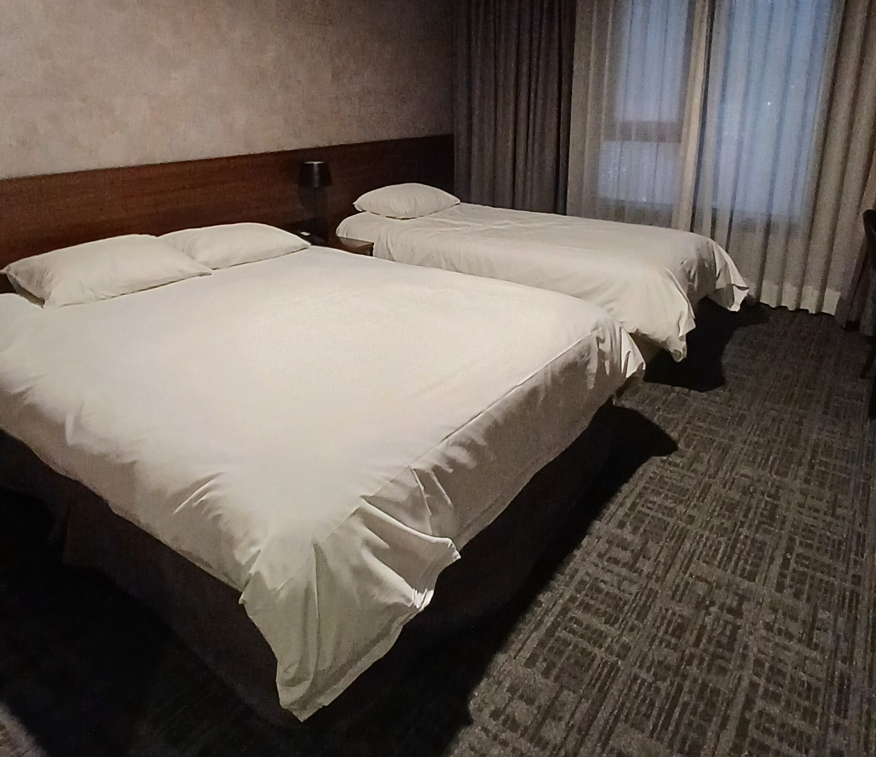 호텔위드제주-침구-객실