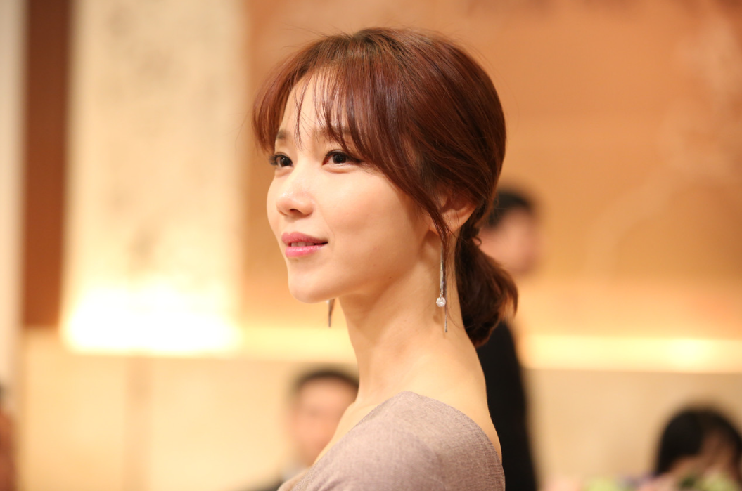 영화 상류사회 민효린 역 김규선