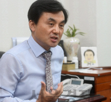 안규백 사관학교 정책