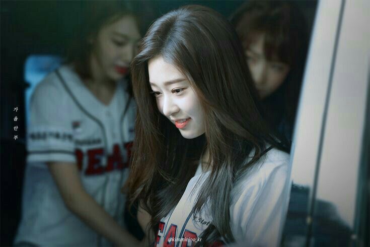 아이즈원 김민주 최애사진