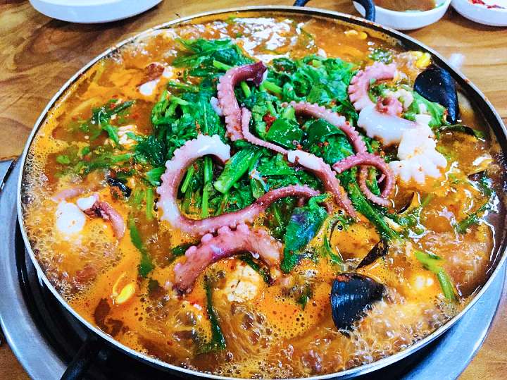 생생정보 닭알탕 맛집