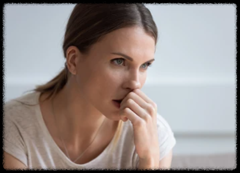 ๋ถ์ํด ํ๋ ์ฌ์ฑ