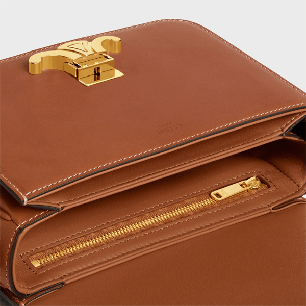 손해 보기 싫어서 1회 신민아 가방