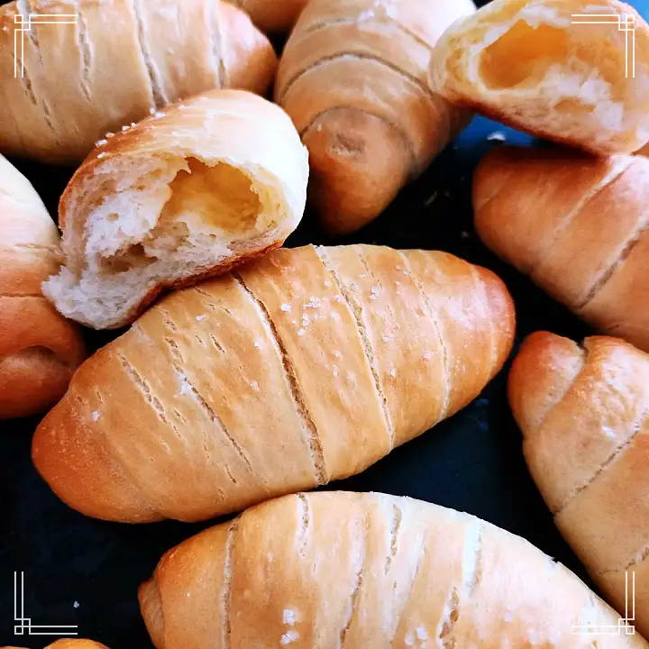생활의달인 소금빵 달인 맛있는 영국 왕실 소금과 와인 제빵 베이커리 카페 은둔식달 오늘 방송 맛집 정보