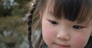 눈물이 멈추지 않아