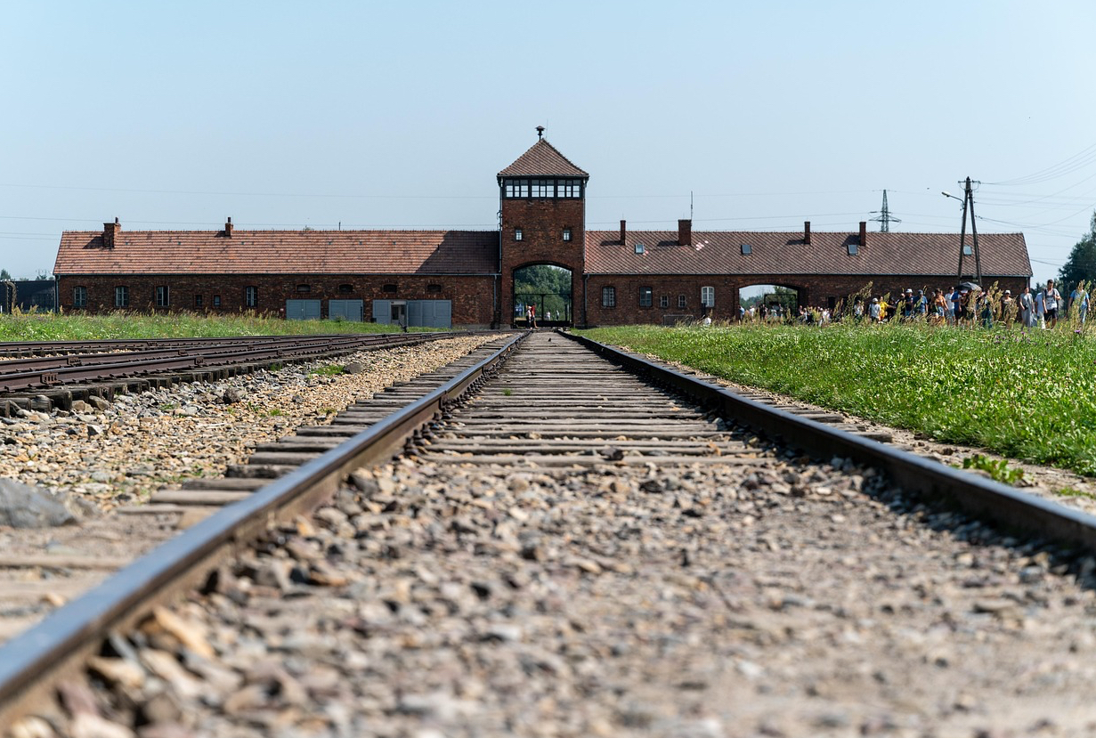 아우슈비츠