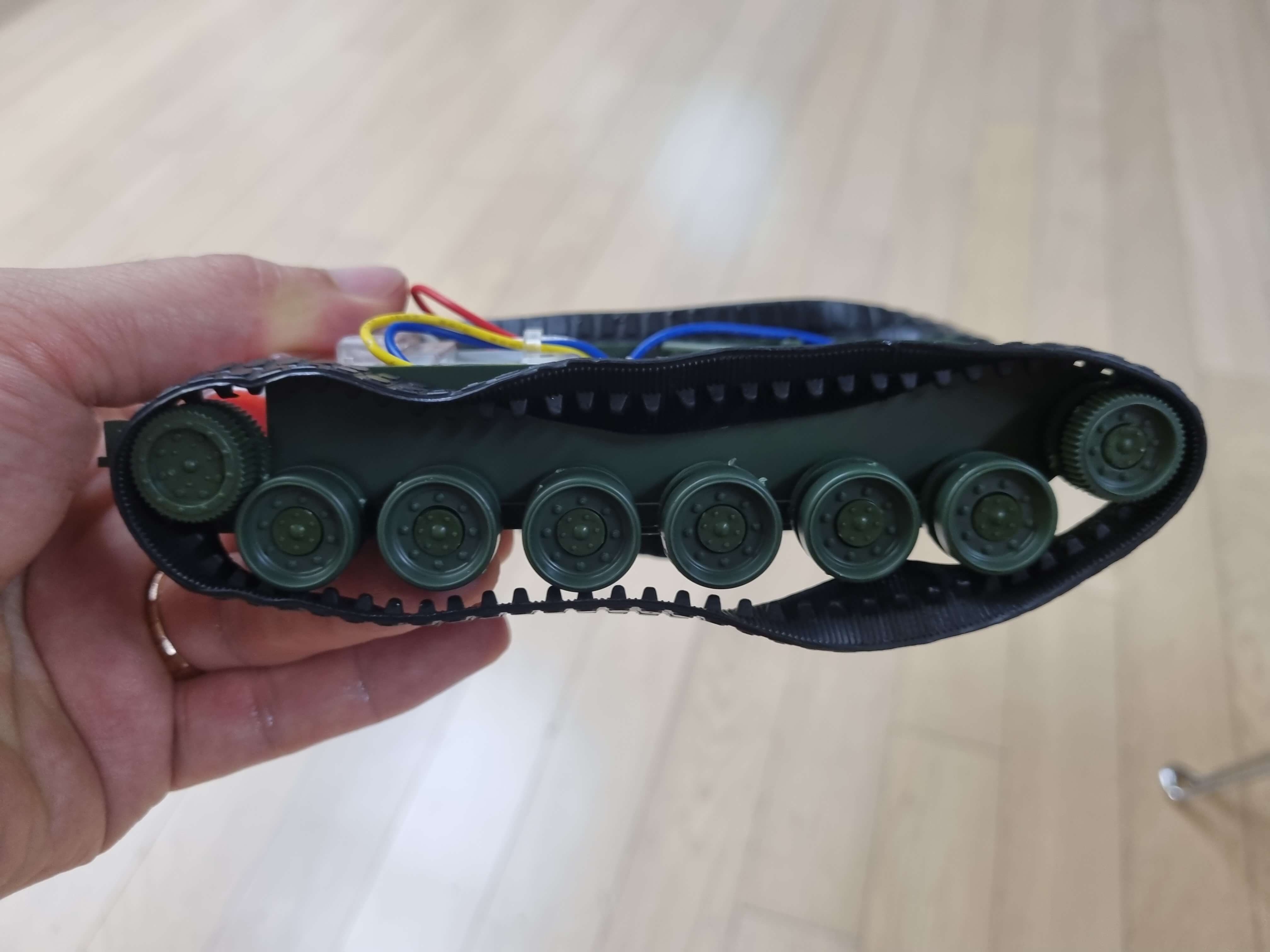 아카데미 탱크 불량