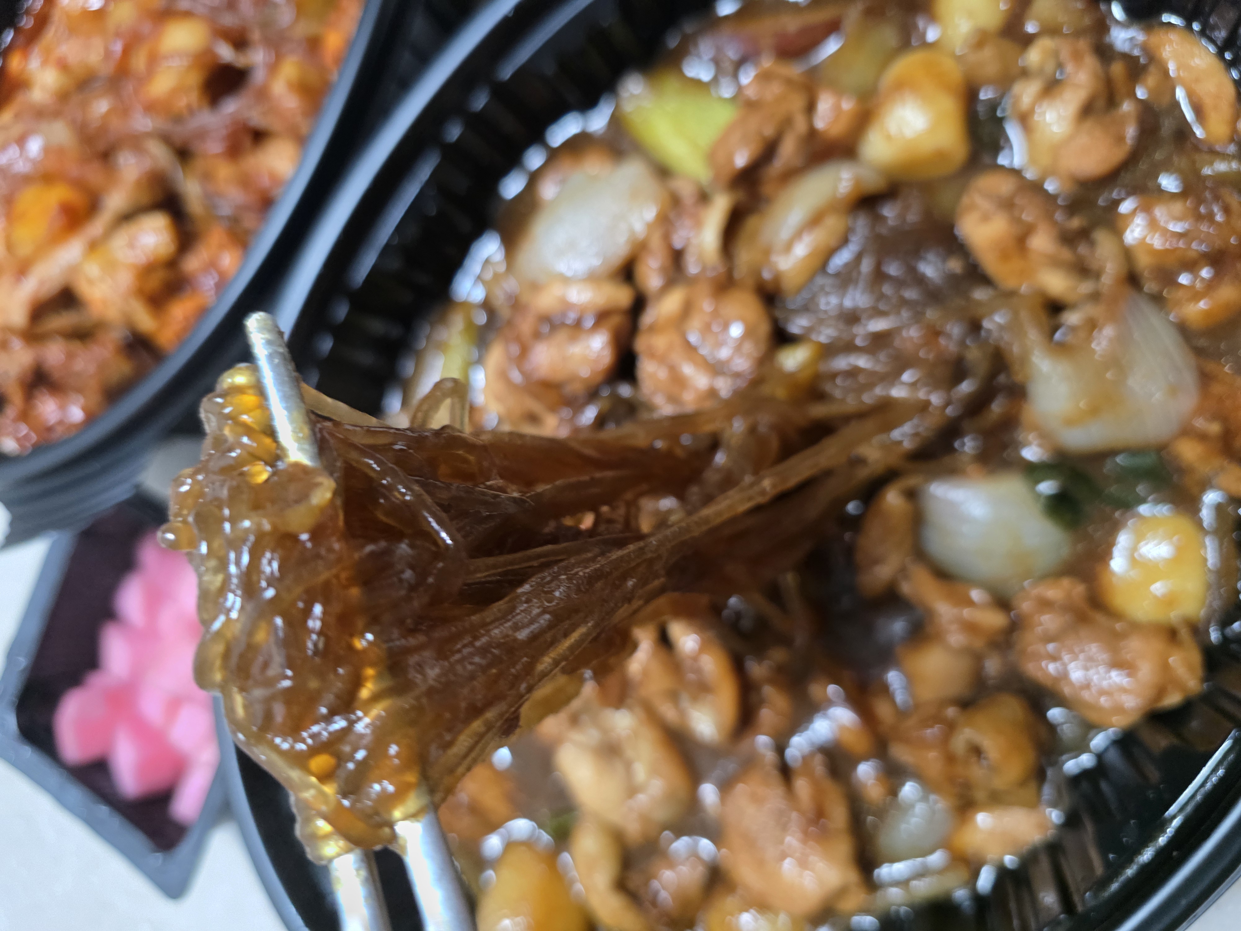 두찜 까만찜닭 당면 식감