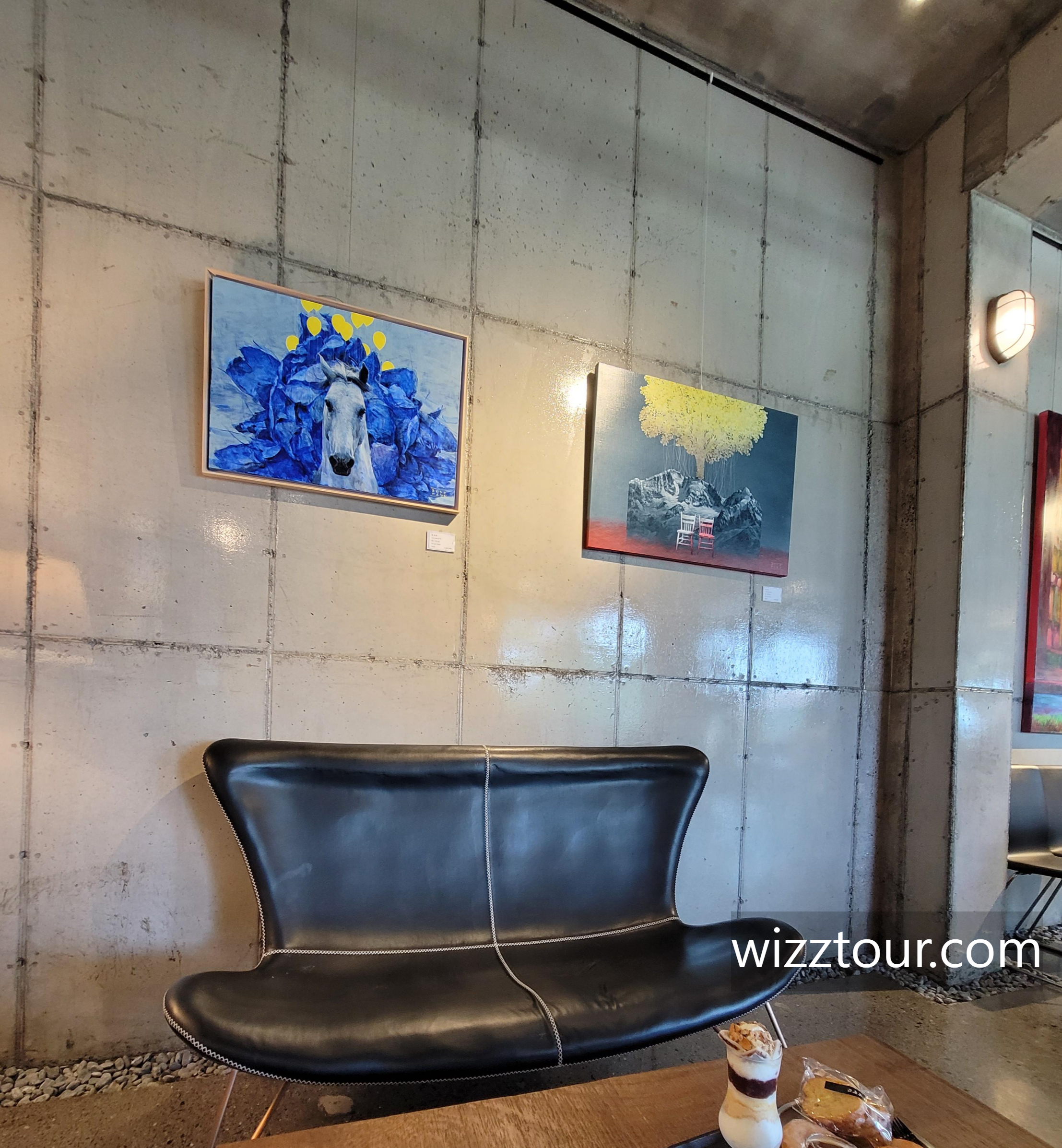 경주 카페 아래헌 갤러리 모습