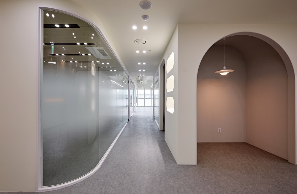 화이트톤사무실인테리어