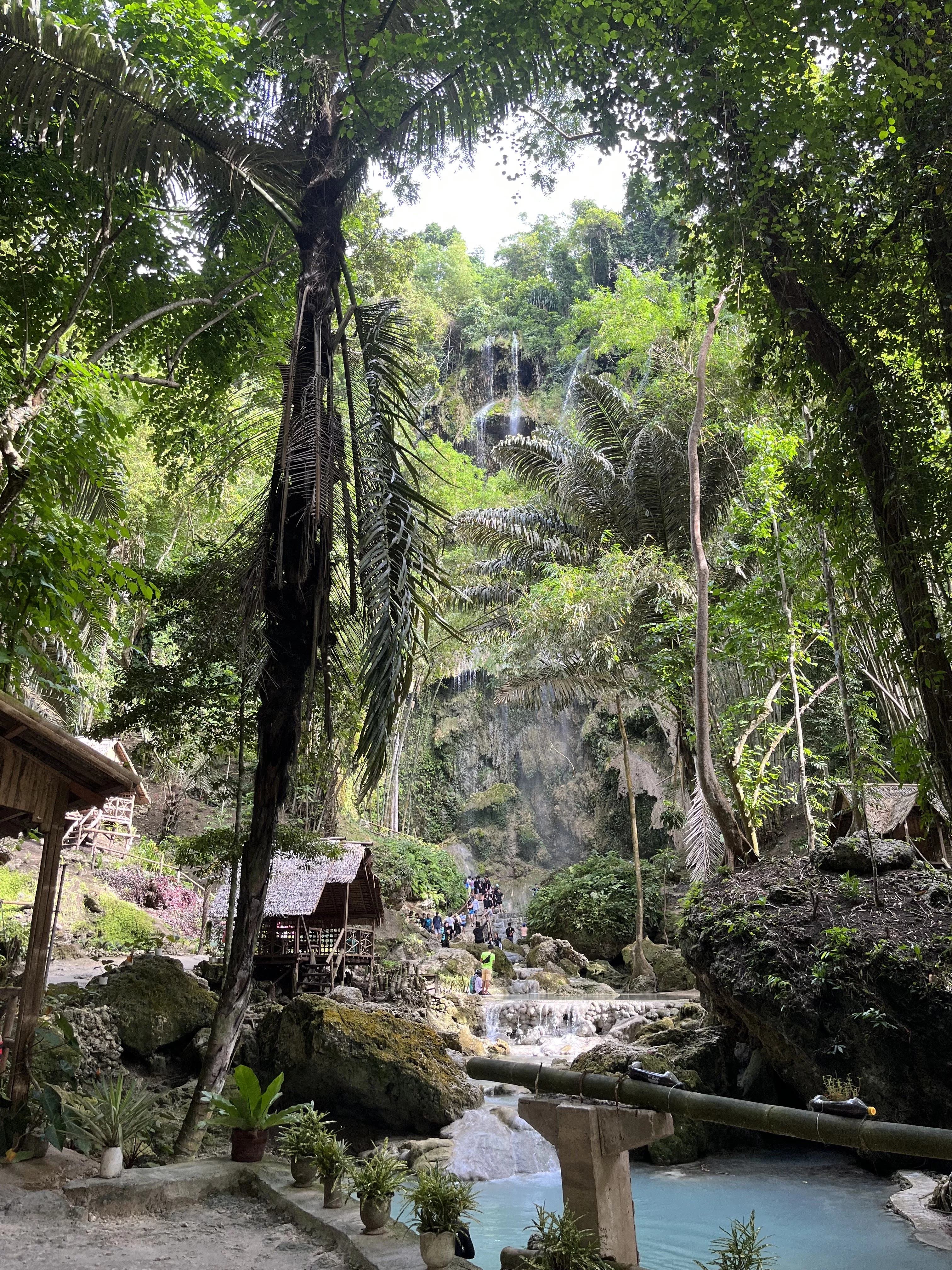 투말록 폭포 전경