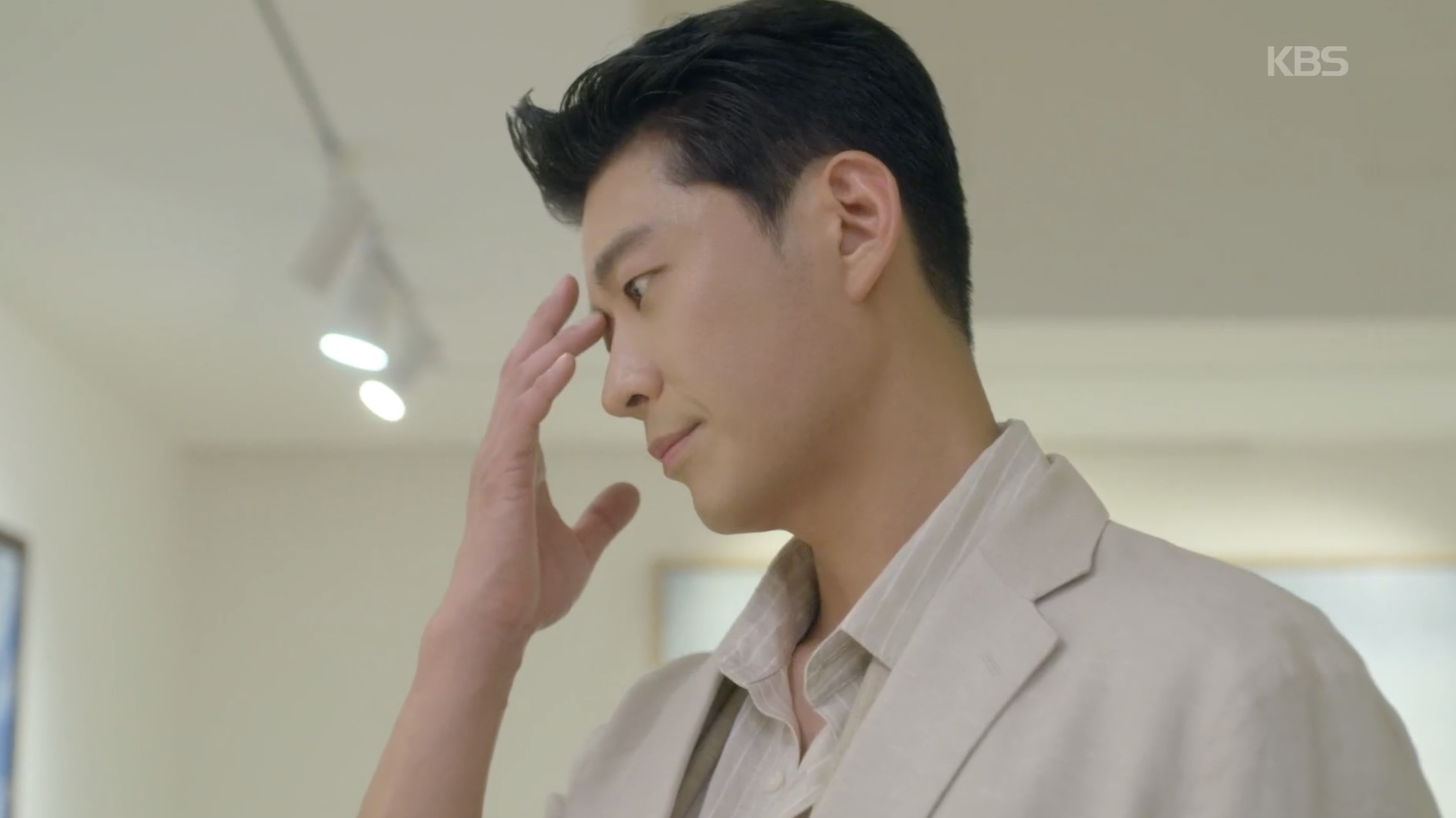 여왕의집 이태오