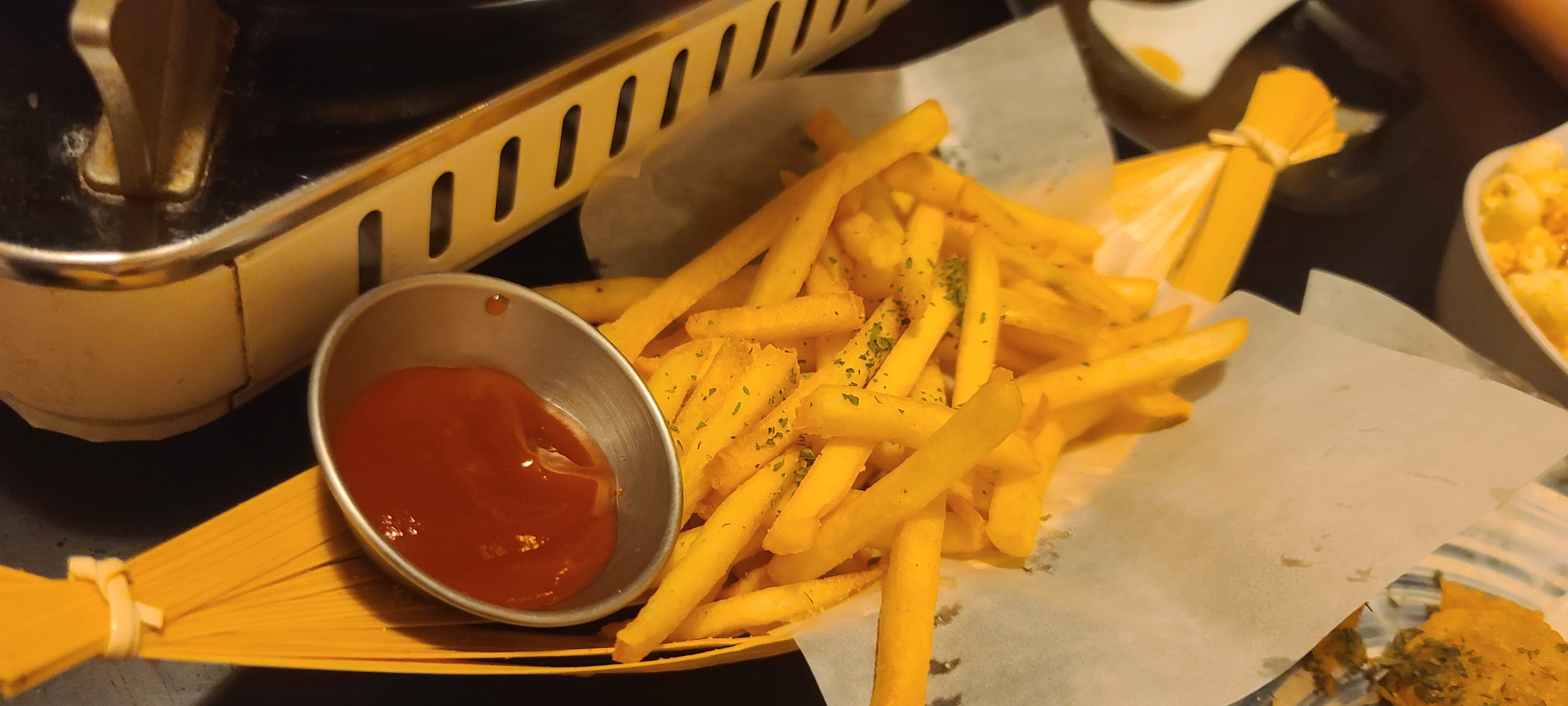 이자카야 일식요리 뜨락 상일동맛집 일식집 선술집 준마이 준마이750 오뎅나베 파인애플 서비스 감자튀김