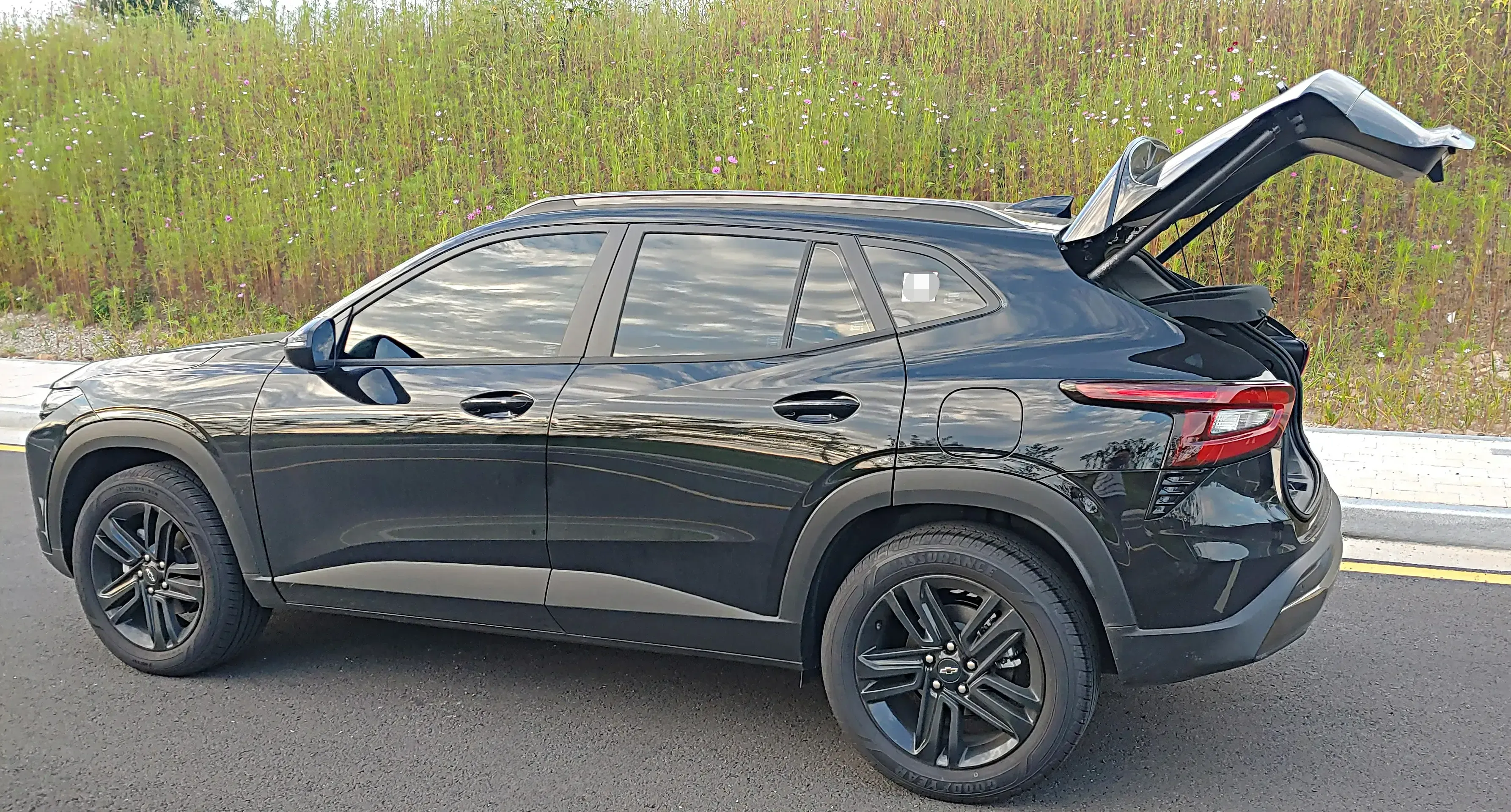 쉐보레 트랙스 크로스오버 액티브(블랙) - 외부