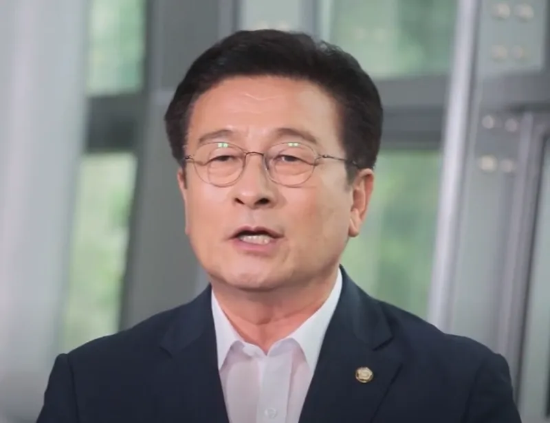 국회의원 인터뷰 장면30.webp