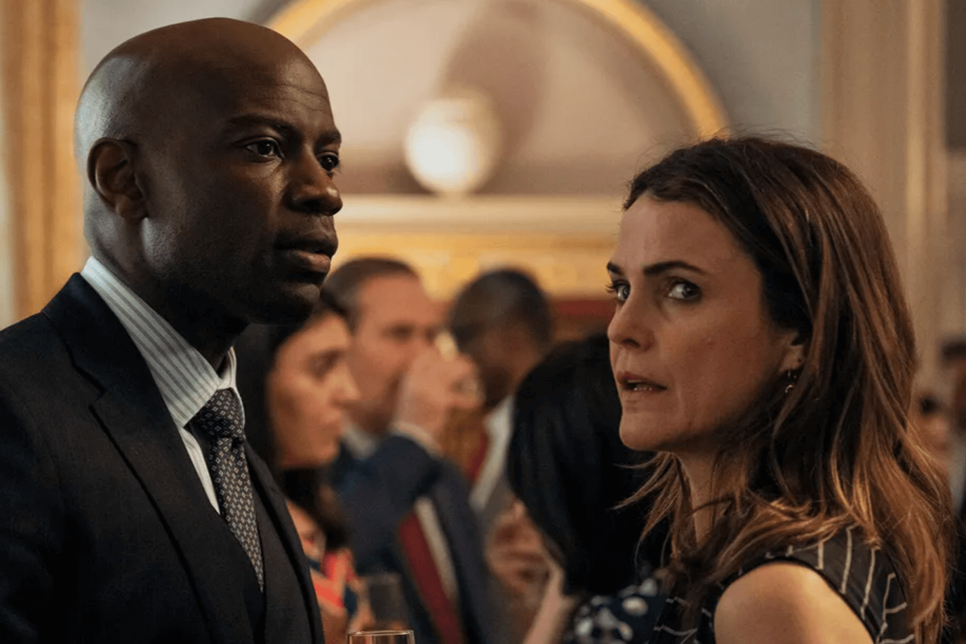 넷플릭스 외교관 시즌 3