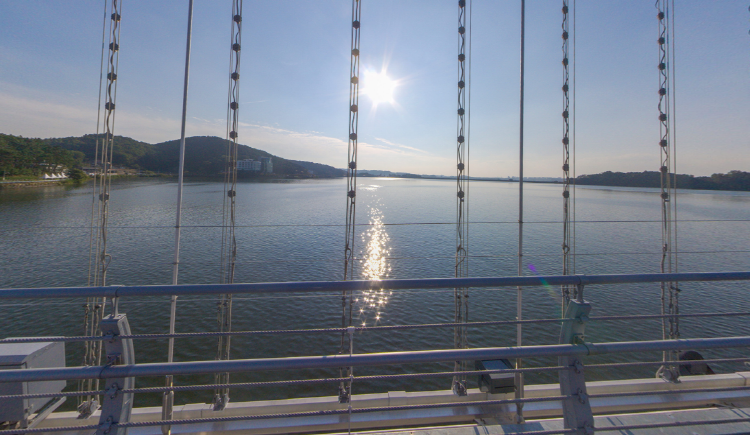 탑정호 출렁다리