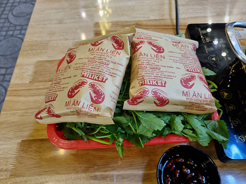 라우넝88-면사리