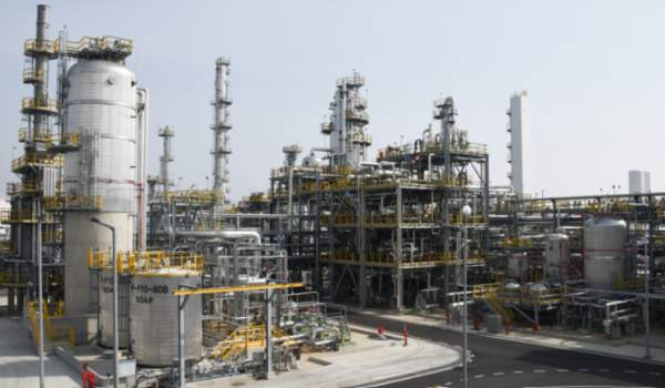 유조선 국내 입항: 호르무즈 해협 봉쇄 돌파오데사호 현대오일뱅크 대산항 입항 분석 및 국제 유가 전망