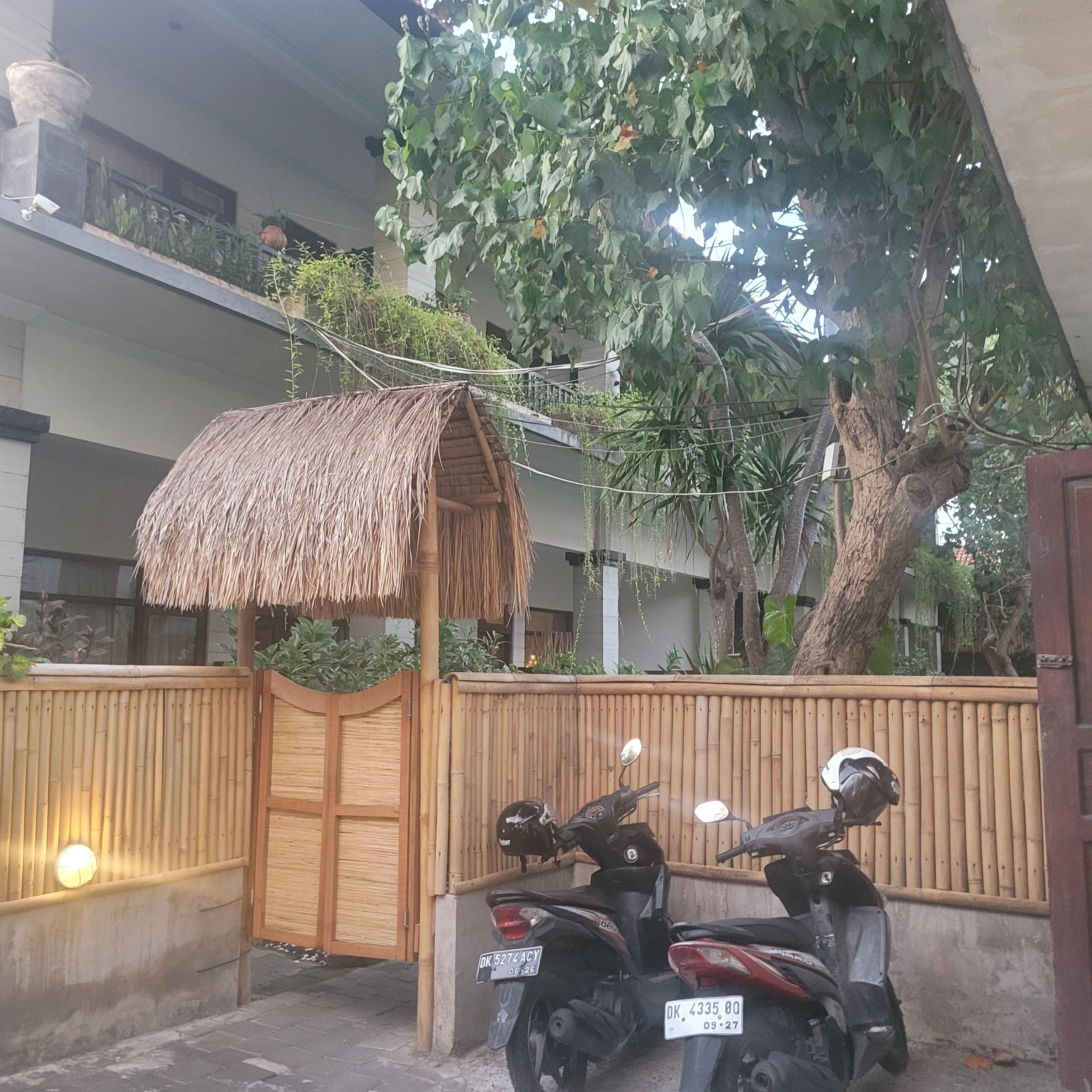 사누르한달살기숙소-alyalivingsanurbeachside