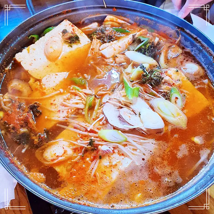 휴먼다큐 사노라면 567회 억척 시어머니와 서울 토박이 며느리 20년 차 손두부 두부 춘천 맛집 소개 및 연락처 방송 정보 다시보기