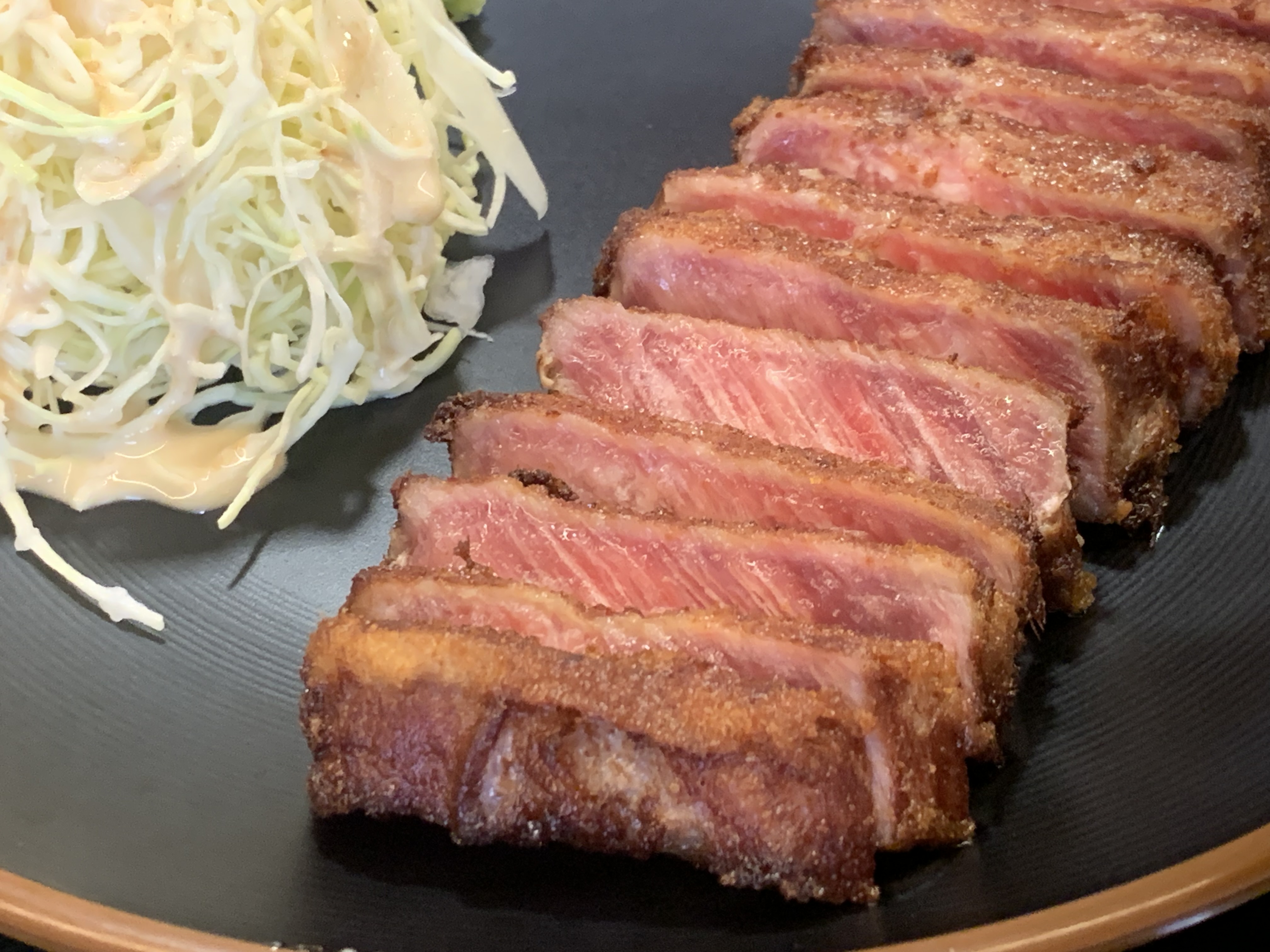 용산 규카츠정 방문기 &ndash; 겉바속촉 규카츠와 화로구이의 만남!