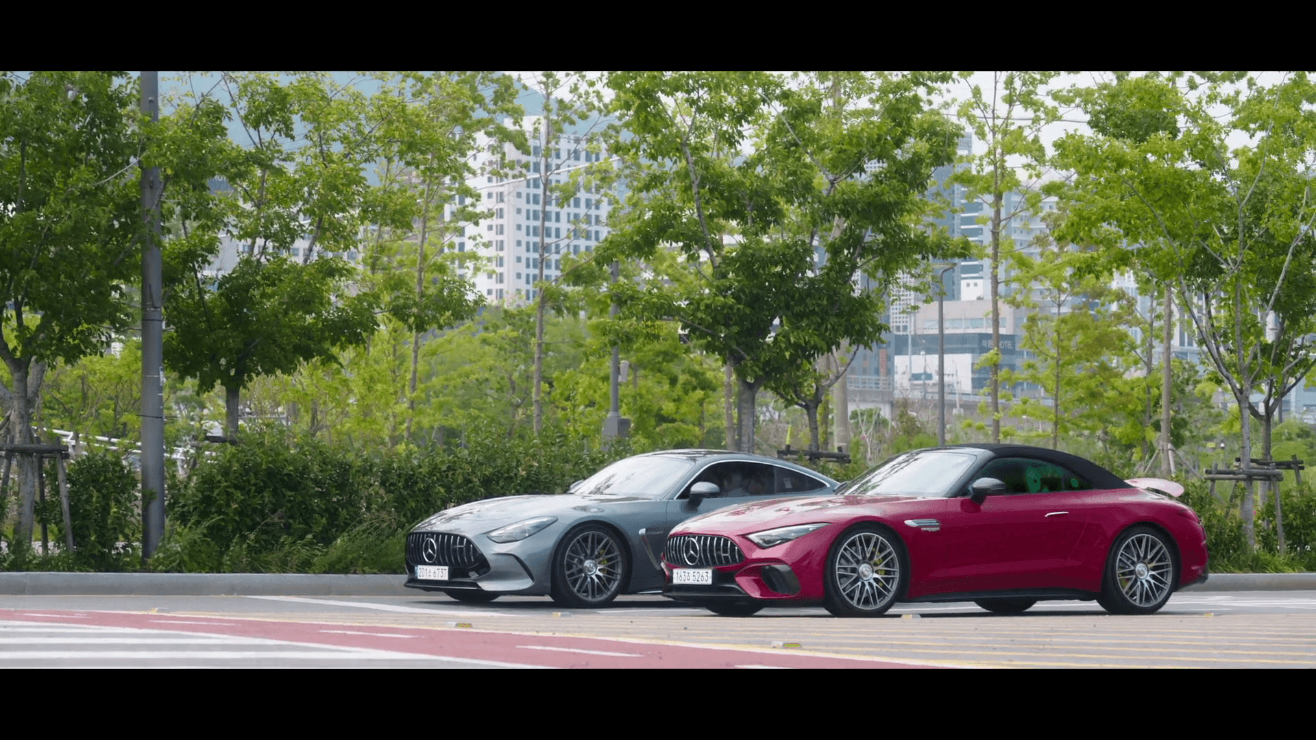 변우석-이안대군-벤츠-AMG-GT55-스포츠카-주행