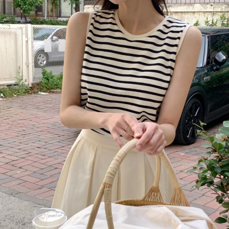 아뜨랑스 노출없는 에일 스트라이프 슬리브리스 티셔츠 ts3736