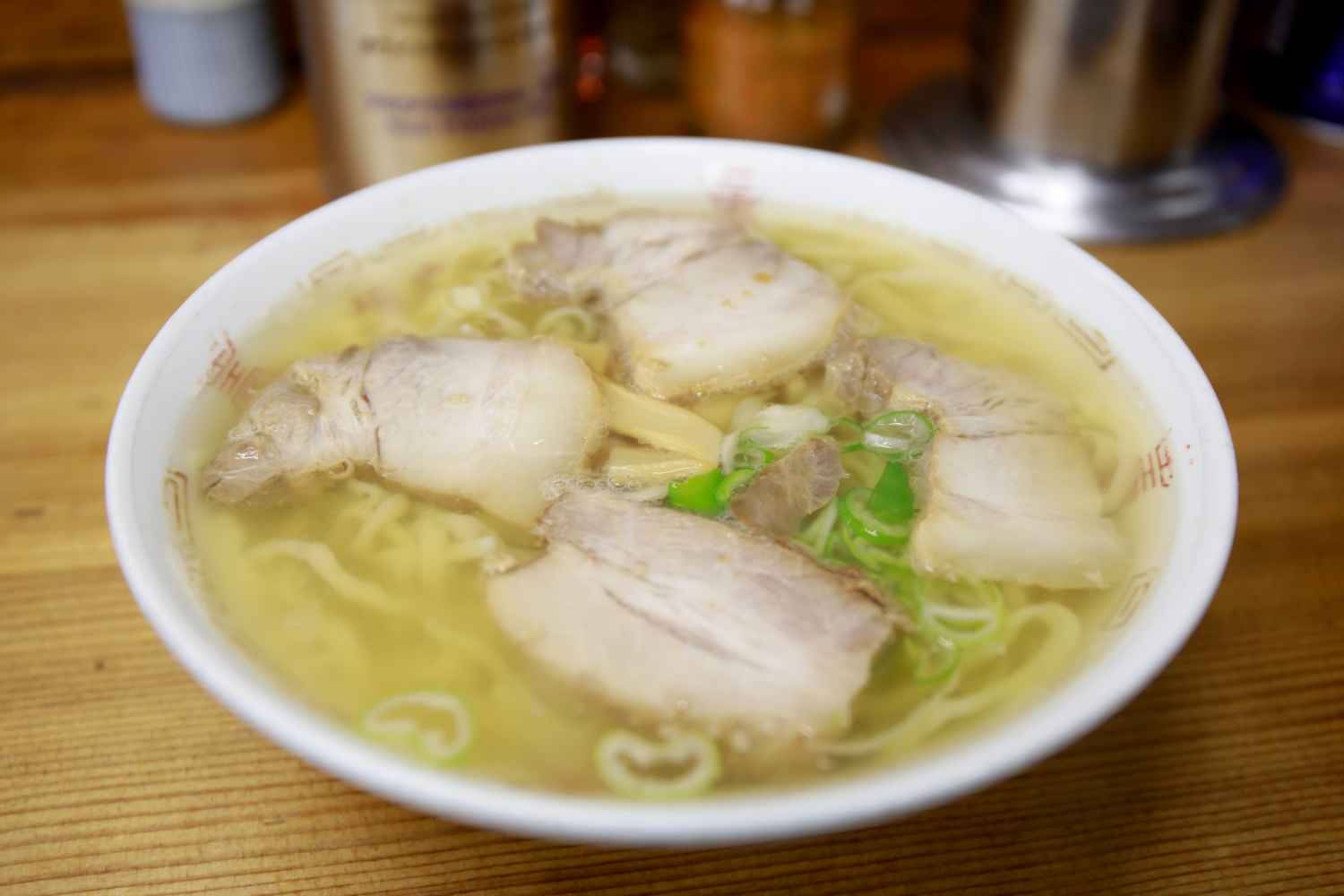 일본 라멘 문화 특징 종류 돈코츠라멘 쇼유라멘 시오라멘 규코츠라멘 미소라멘