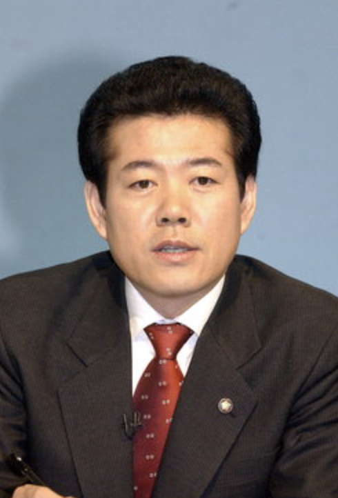 이용삼 국회의원