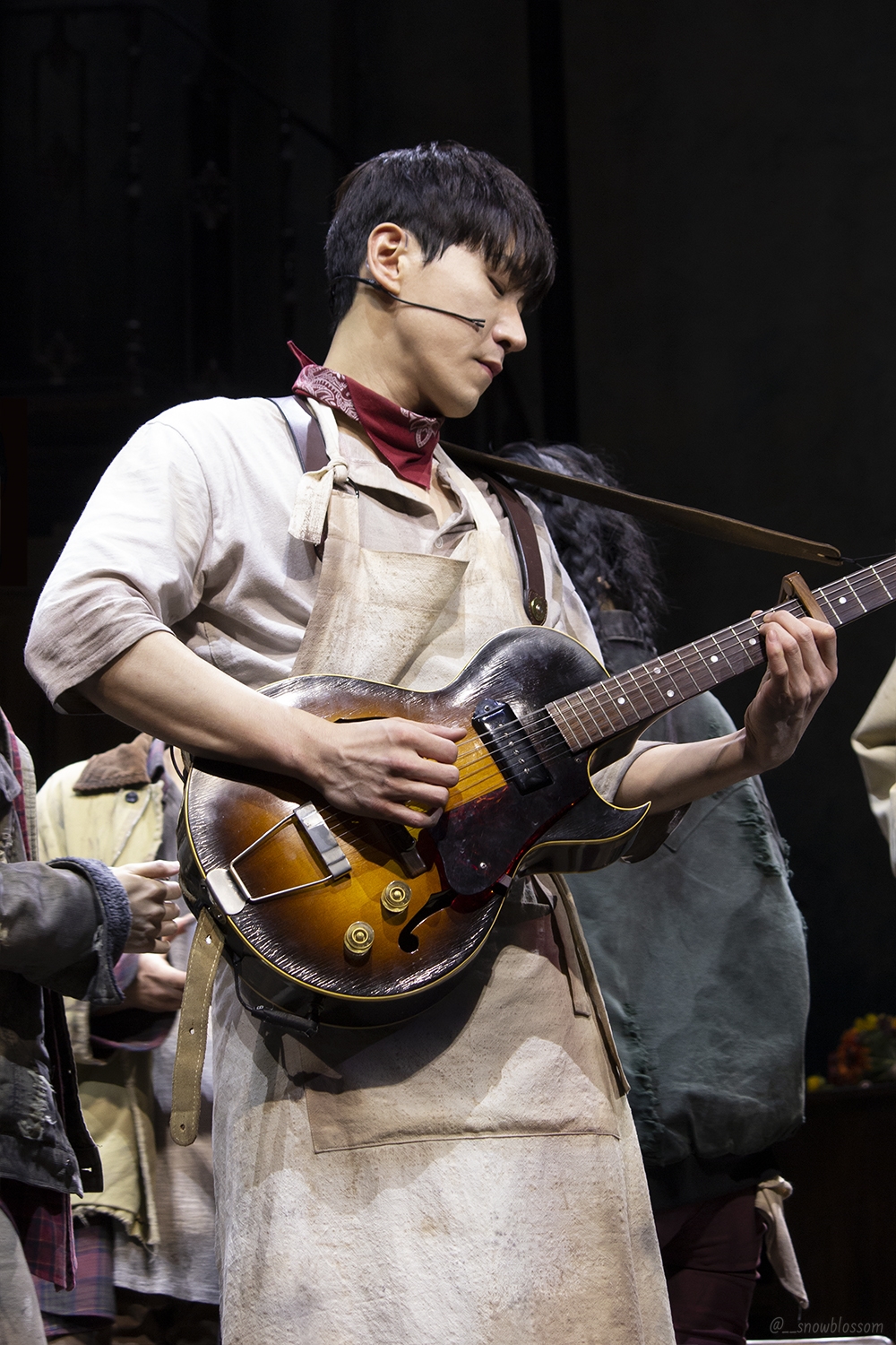 오르페우스 역의 조형균 배우