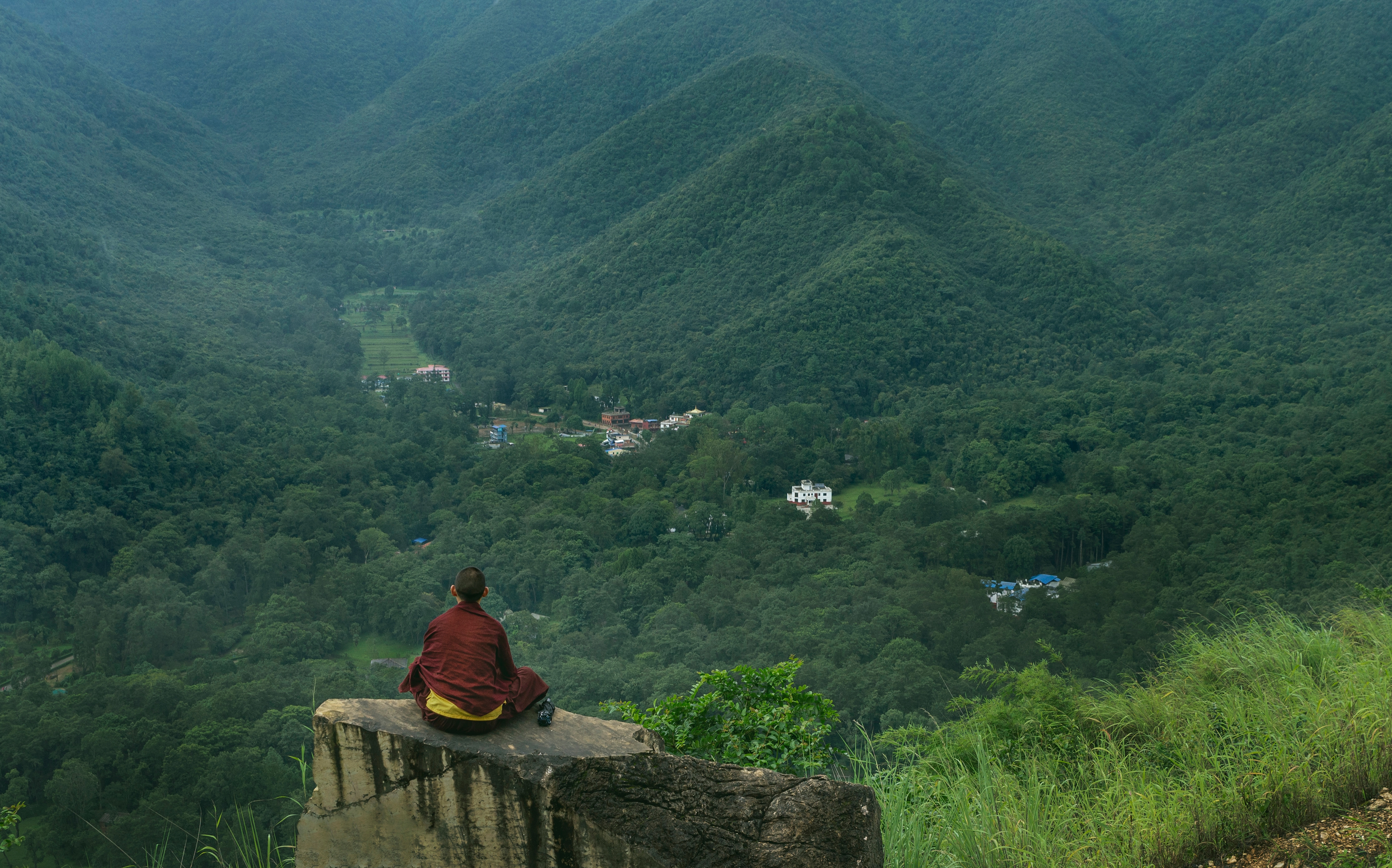 명상을 하는 사람&#44; 마음의 평화를 찾는 순간