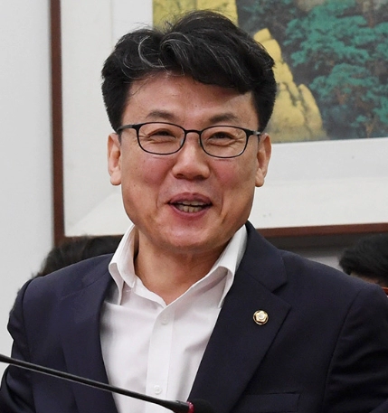 진성준 국회의원 프로필 나이 고향 학력 재산 페이스북