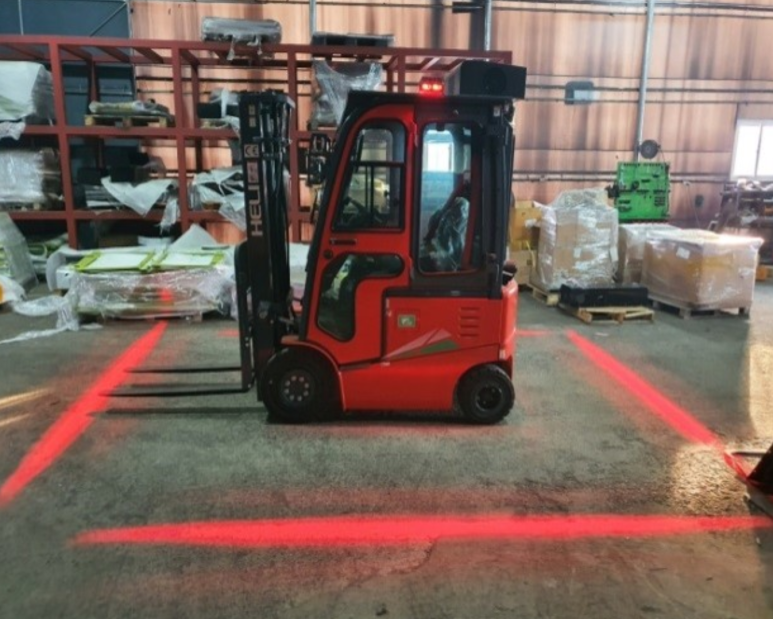 지게차-레드라인-낯