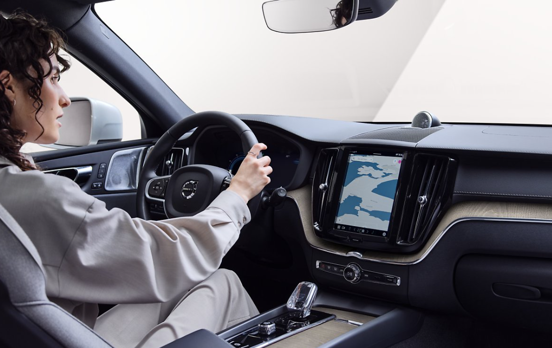 볼보 S90 플러그인 하이브리드 가격과 트림별 차이: 2024년 최신 정보