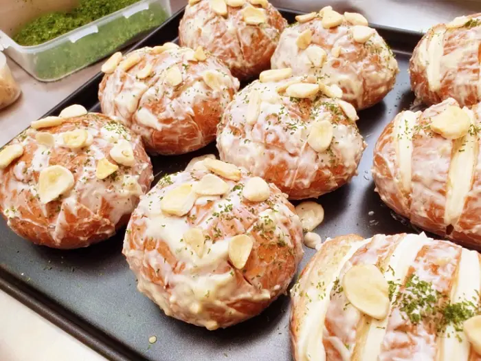 생방송오늘저녁 단양 구경시장 시장이 반찬 단양 마늘로 만든 단양 마늘빵과 흑마늘 크림치즈 마늘빵 맛집