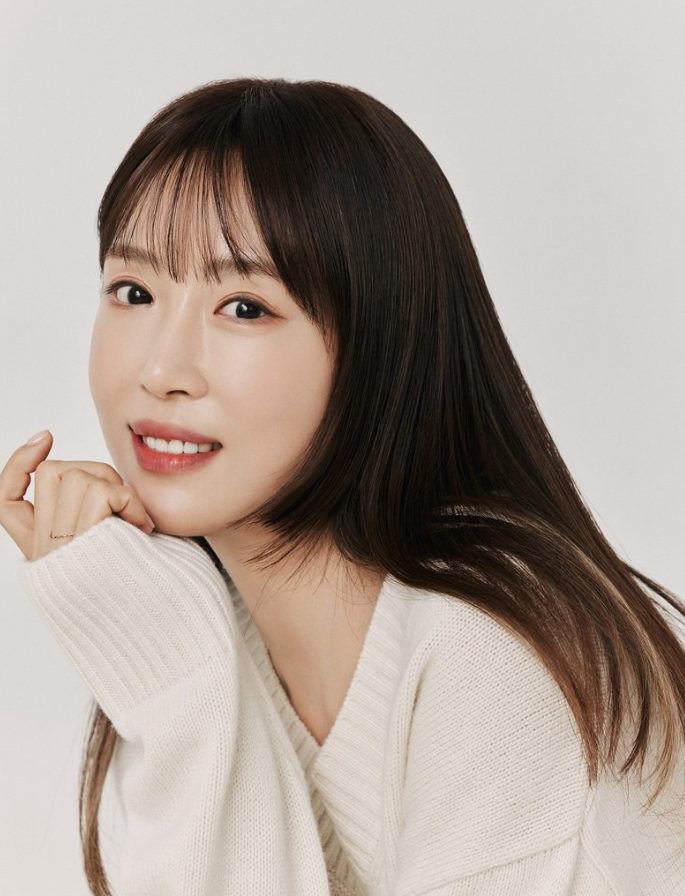강예원, 6년 만에 스크린 복귀…살인마+코믹 액션 오간다