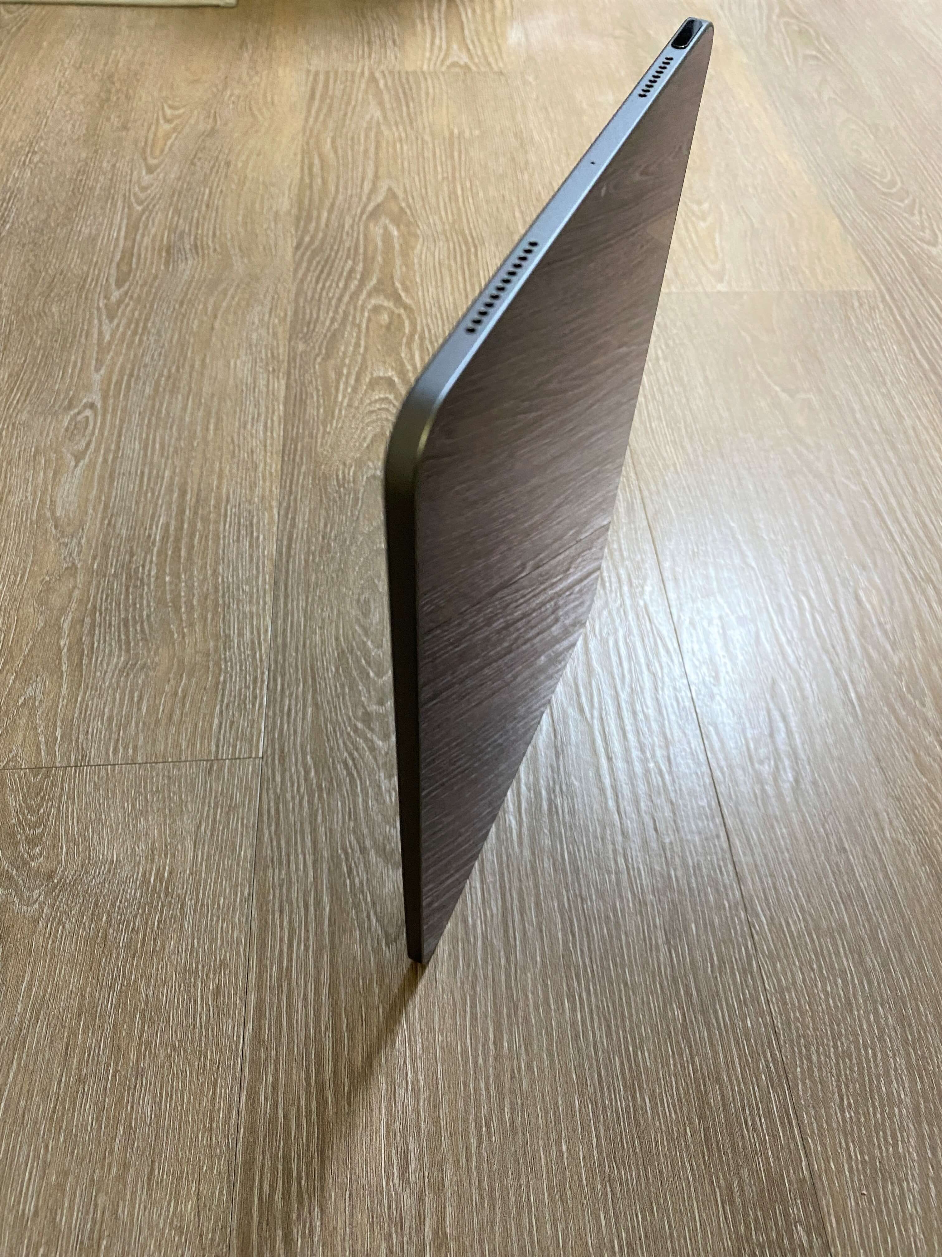 가로로 세워놓은 모습