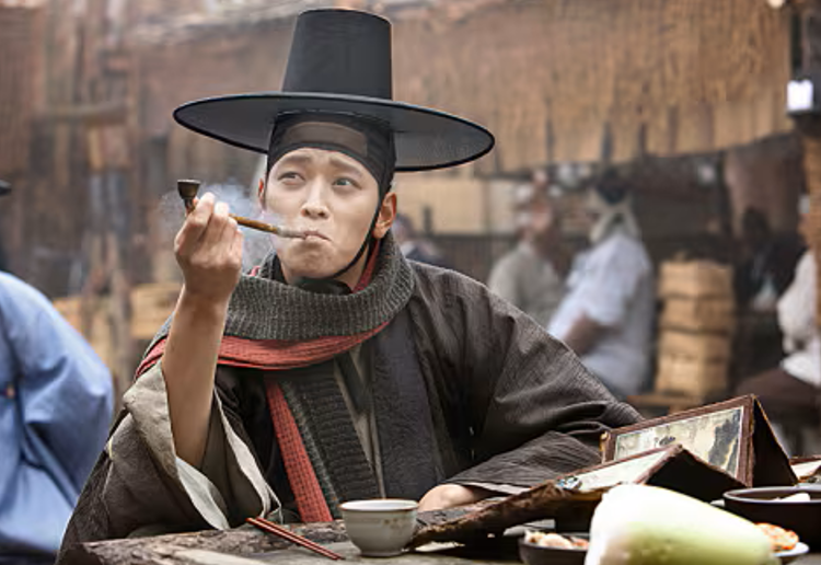 강동원의 변신, 한국형 히어로, 전우치