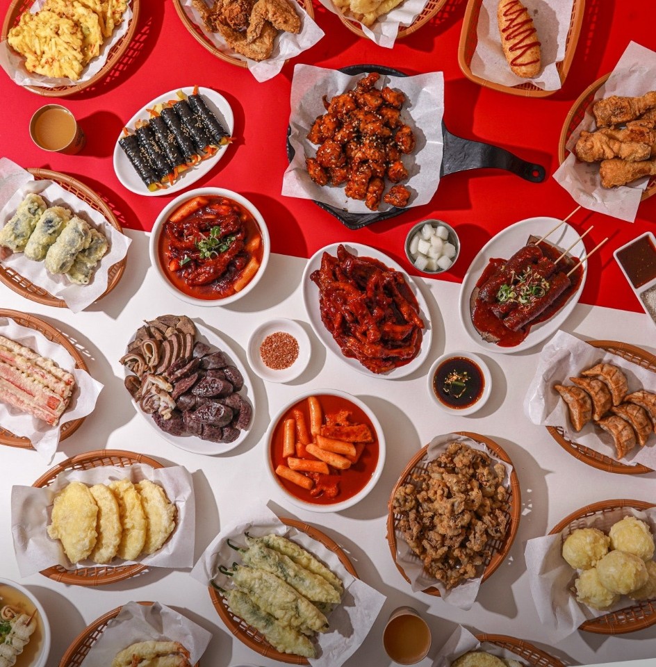 삼미분식 이천 관고시장 맛집, 매콤 닭발과 푸짐한 시장 분식의 끝판왕