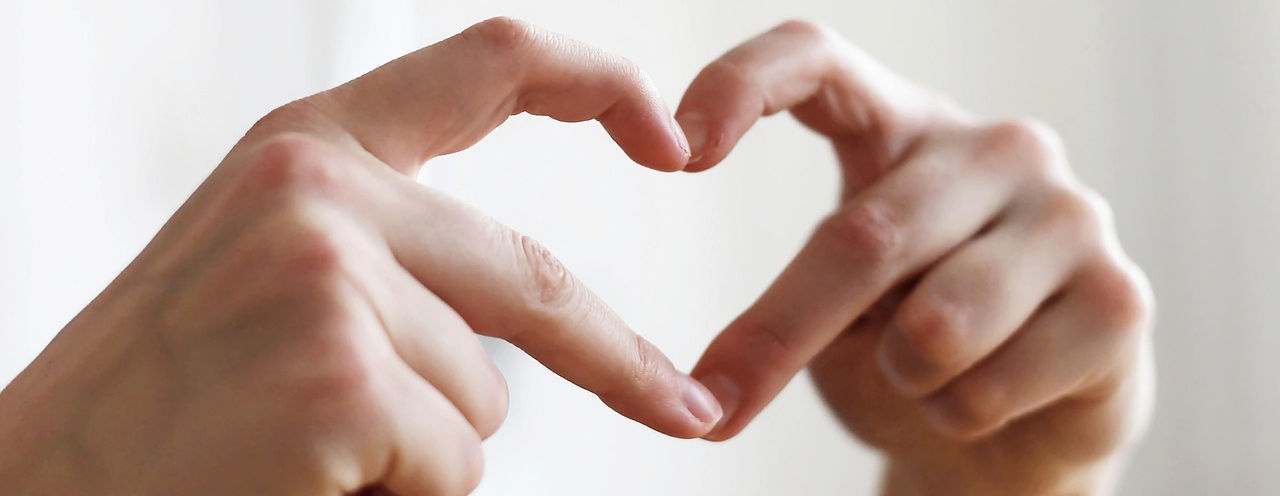 50대 손가락 관절 통증의 원인과 해결 방법