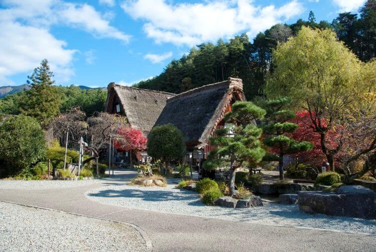 게로 온천 마을의 아름다운 숙박시설