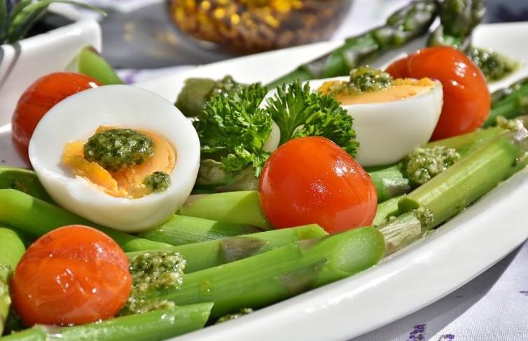 노안과 치매에 좋은 음식 완전식품 계란의 효능 효과, 같이 먹으면 좋은 석창포 효능